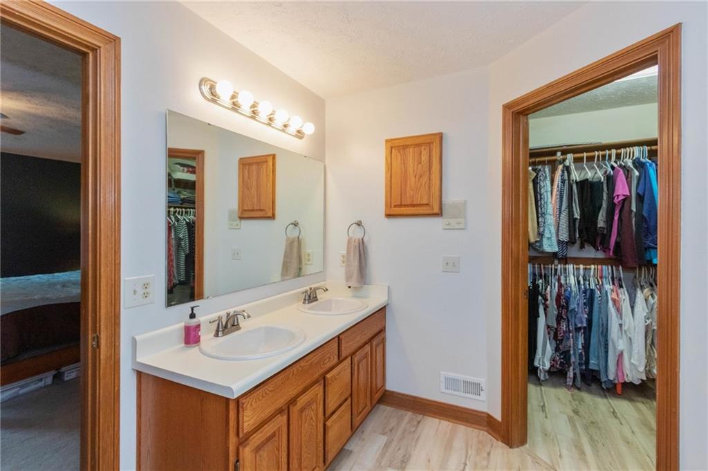 941 Schmitt Road Indianapolis, IN 46239 - Photo 13 of 26