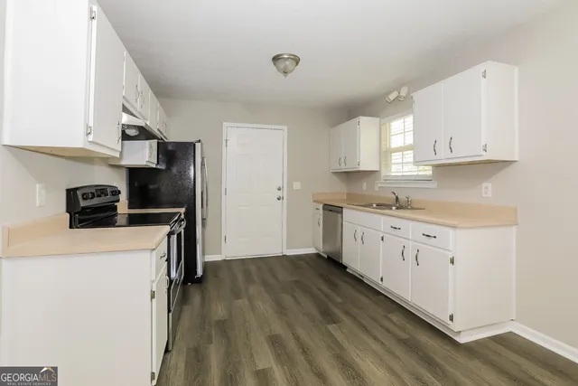 $1,740 | 6530 River Hill Drive, Flowery Branch, GA 30542