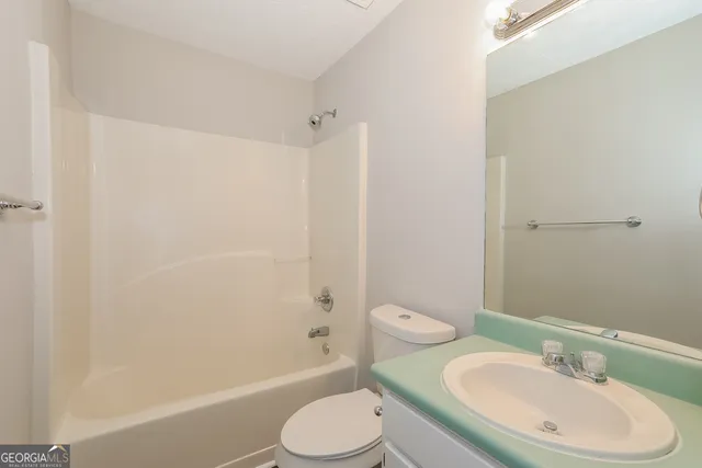 $1,740 | 6530 River Hill Drive, Flowery Branch, GA 30542