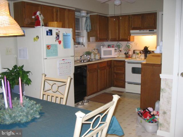 25 Winding Way Lititz, PA 17543 - Photo 4 of 8