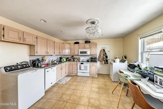 $315,000 | 26 Daytona Avenue, Albany, NY 12203