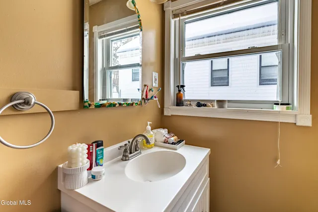 $315,000 | 26 Daytona Avenue, Albany, NY 12203