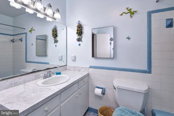 $1,995,000 | 5556 Roanes Wharf Road, Gloucester, VA 23061