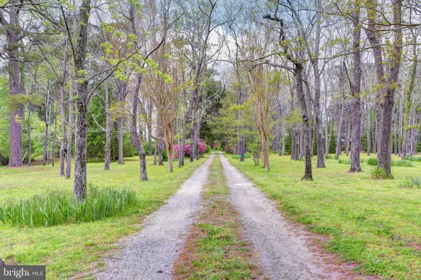 $1,995,000 | 5556 Roanes Wharf Road, Gloucester, VA 23061