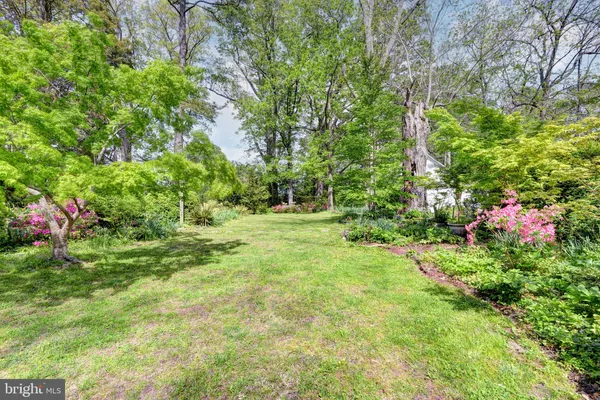 $1,995,000 | 5556 Roanes Wharf Road, Gloucester, VA 23061