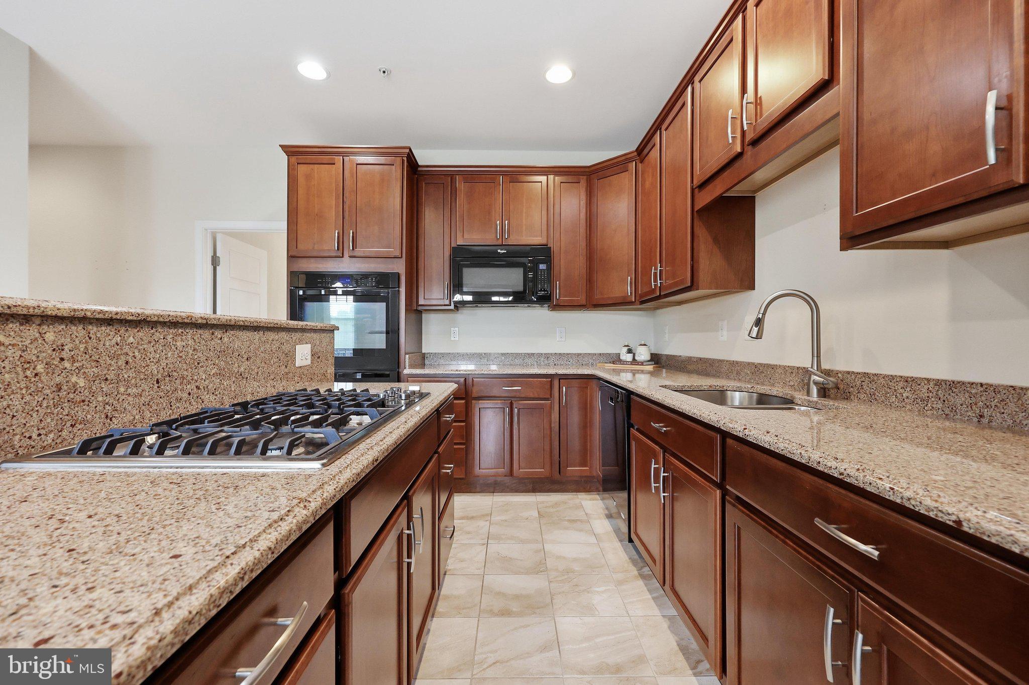 6882 Woodrise Road New Market, MD 21774 - Photo 15 of 70 Kitchen