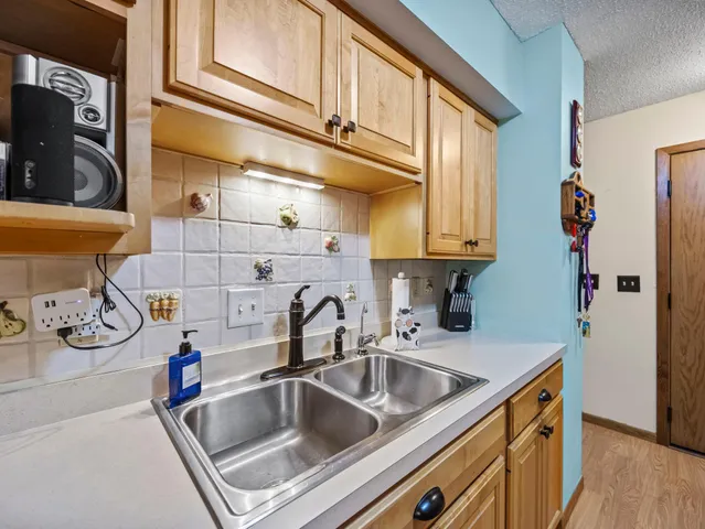 $215,000 | 2728 Shenandoah Lane North, Plymouth, MN 55447