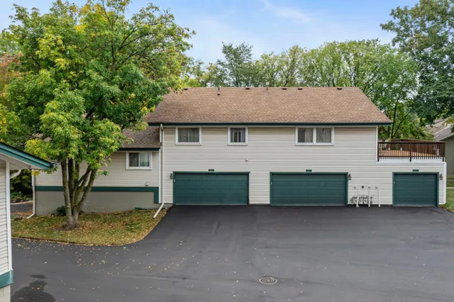 $215,000 | 2728 Shenandoah Lane North, Plymouth, MN 55447