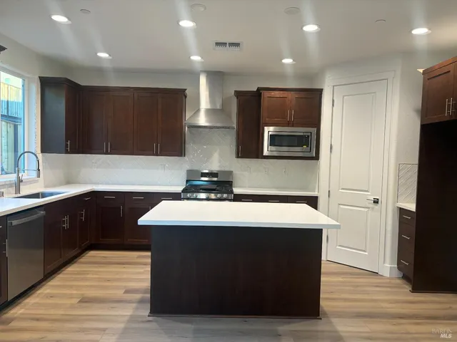 $1,164,900 | 215 Echols Drive, Martinez, CA 94553