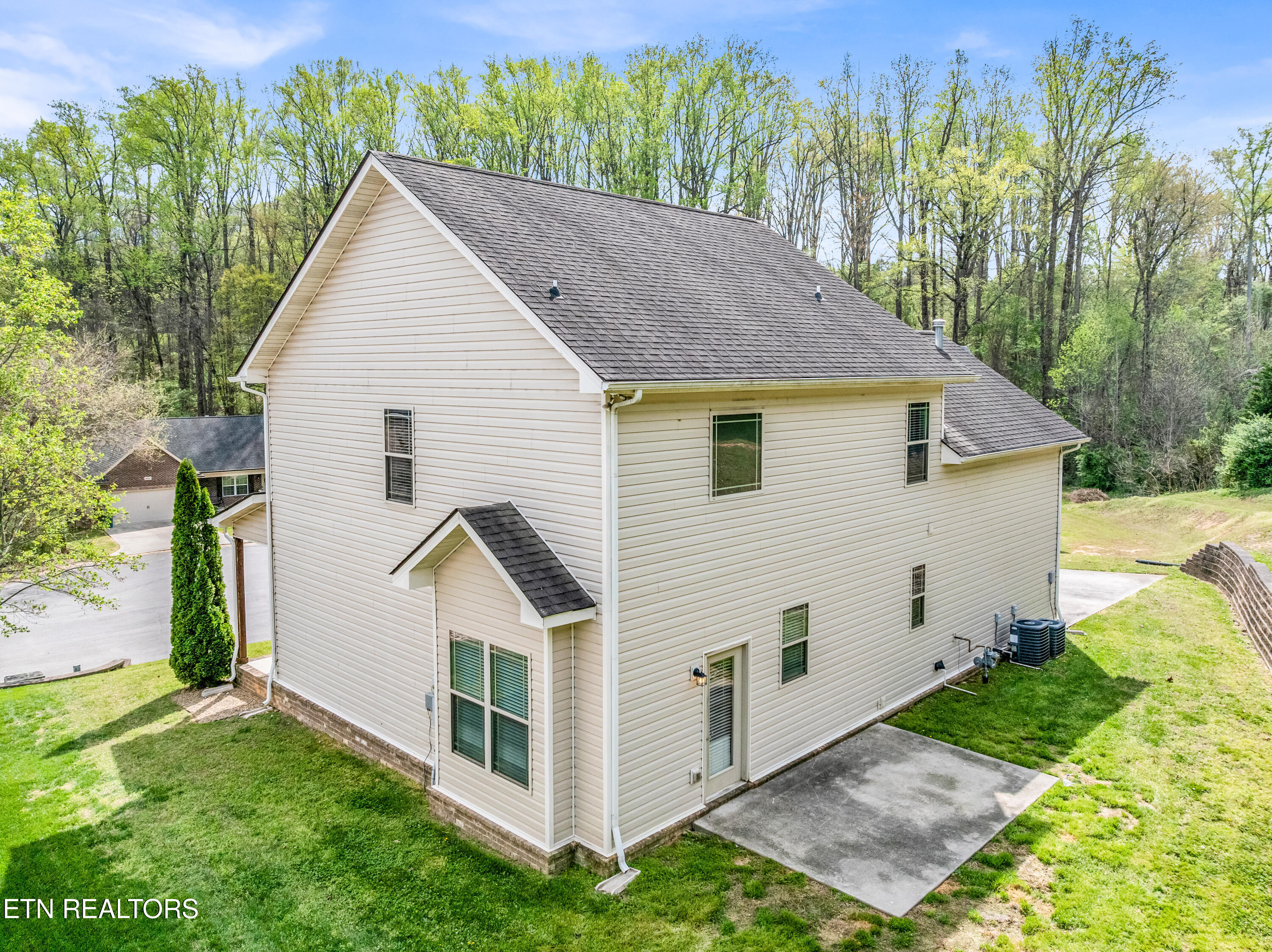 807 Galloping Lane Powell, TN 37849 - Photo 30 of 31 Back of House