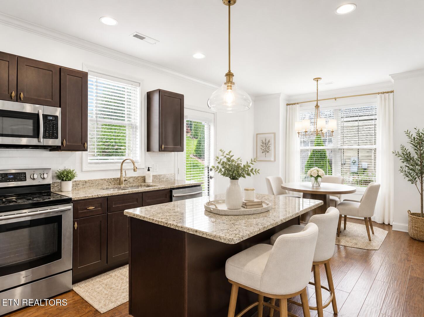 807 Galloping Lane Powell, TN 37849 - Photo 8 of 43 Virtually Staged Kitchen