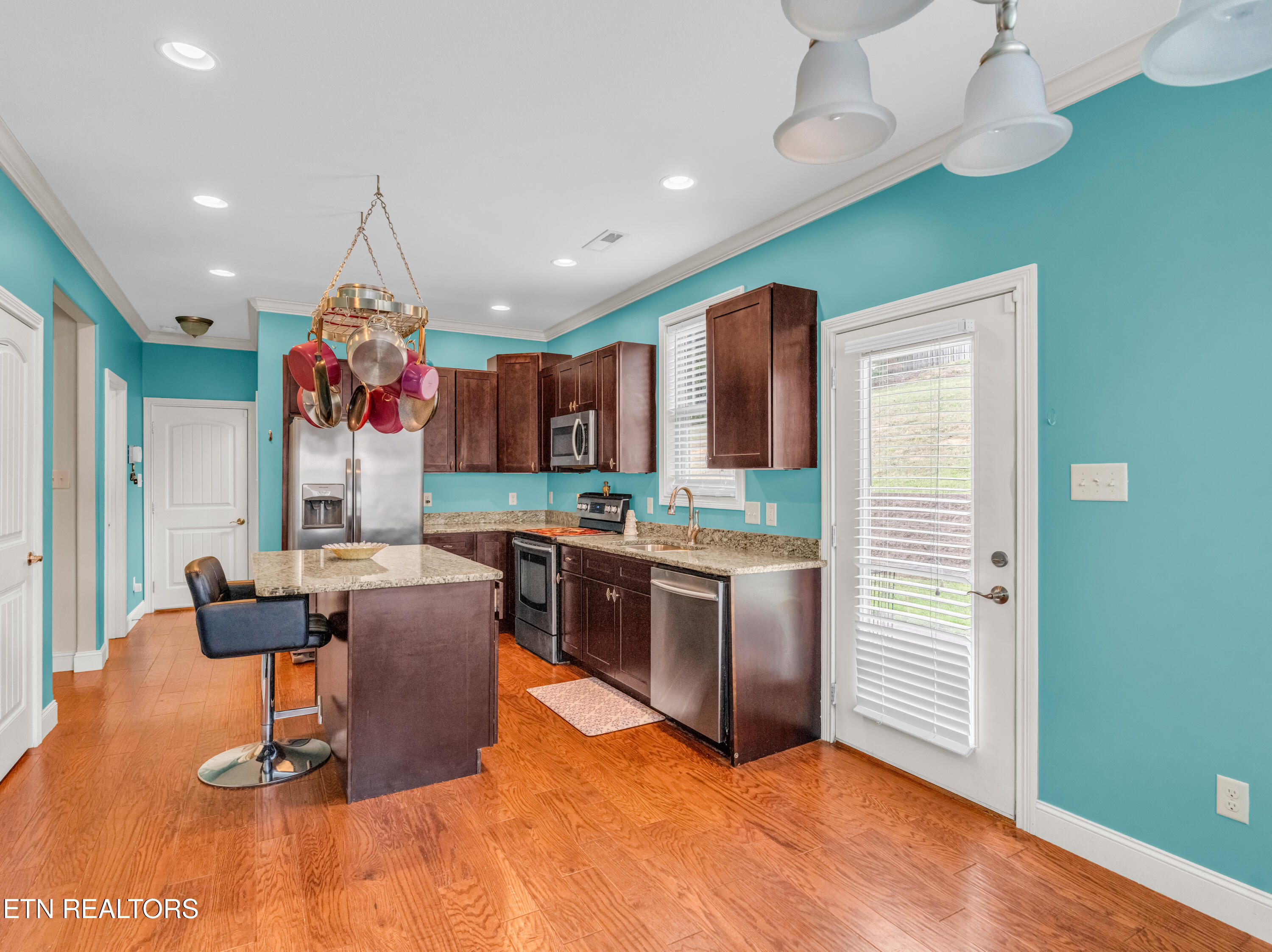 807 Galloping Lane Powell, TN 37849 - Photo 10 of 43 Kitchen