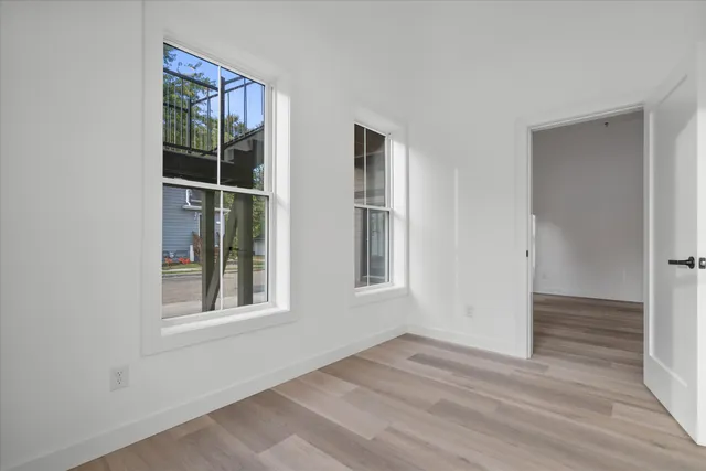 $289,900 | 308 Oak Street, Unit 101, Slinger, WI 53086