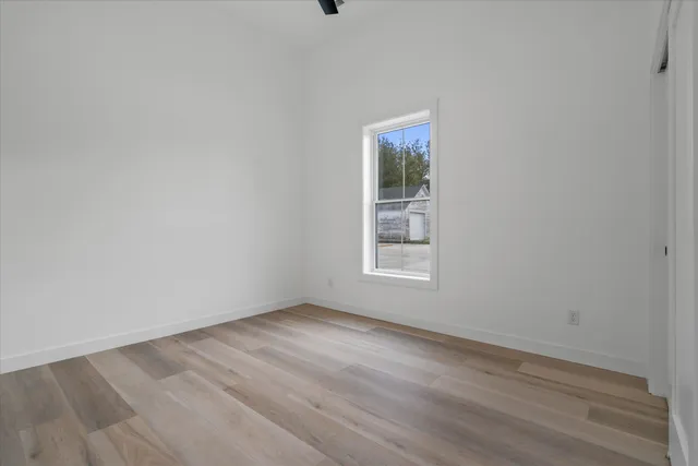 $289,900 | 308 Oak Street, Unit 101, Slinger, WI 53086