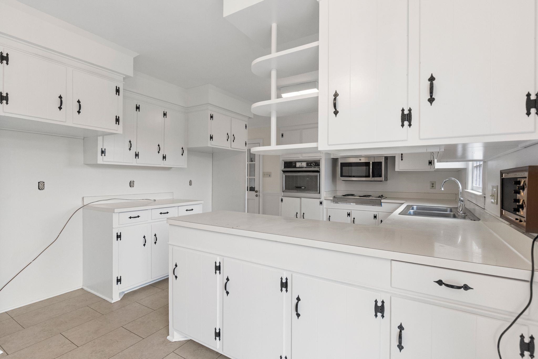 802 Hickory Hollow Road Inman, SC 29349 - Photo 18 of 34