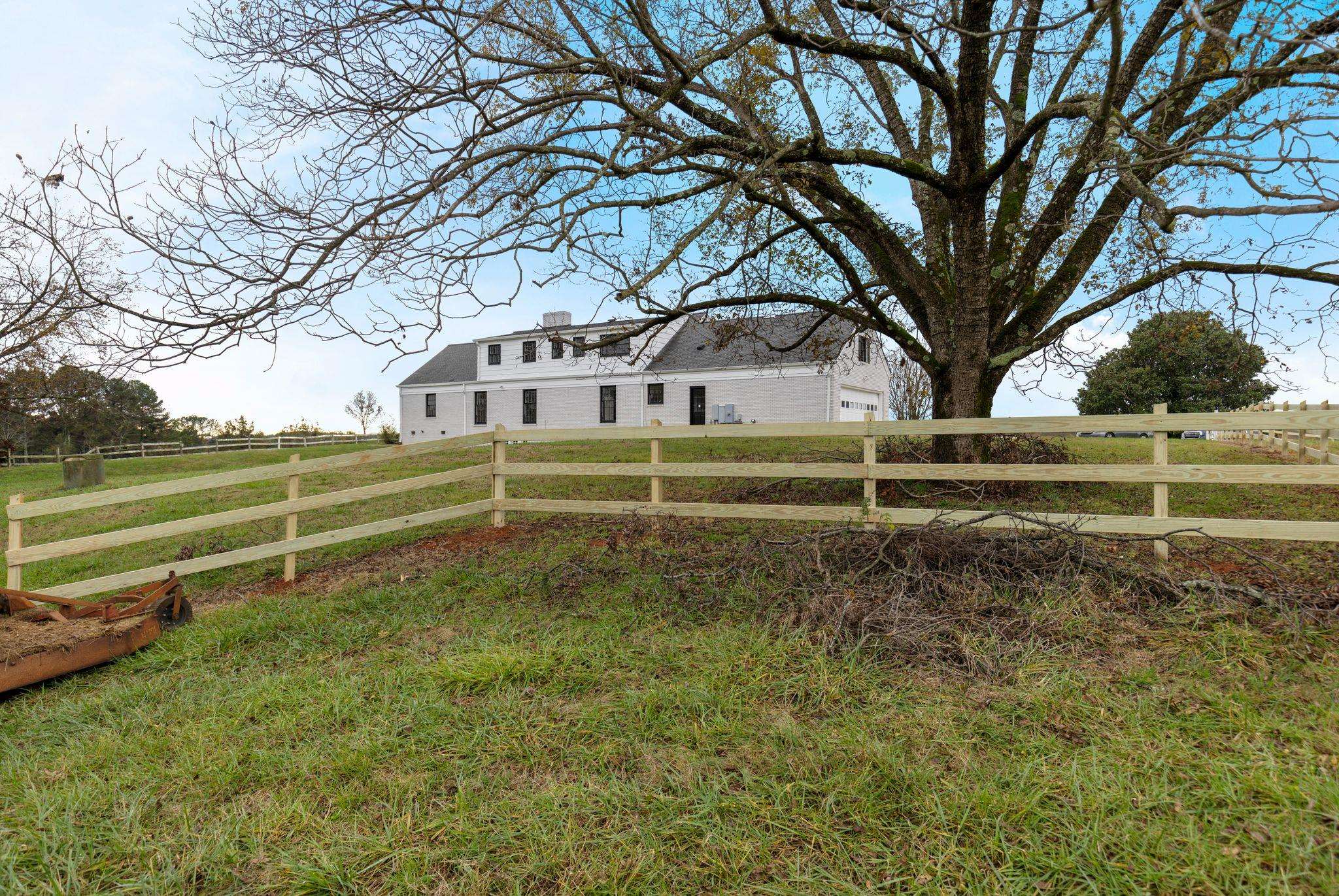 802 Hickory Hollow Road Inman, SC 29349 - Photo 5 of 34
