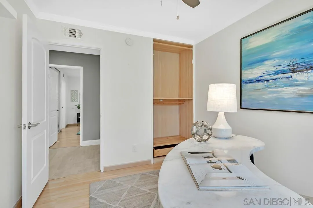 11021 Sagittarius Road San Diego, CA 92126 - Photo 23 of 28 a living room with furniture