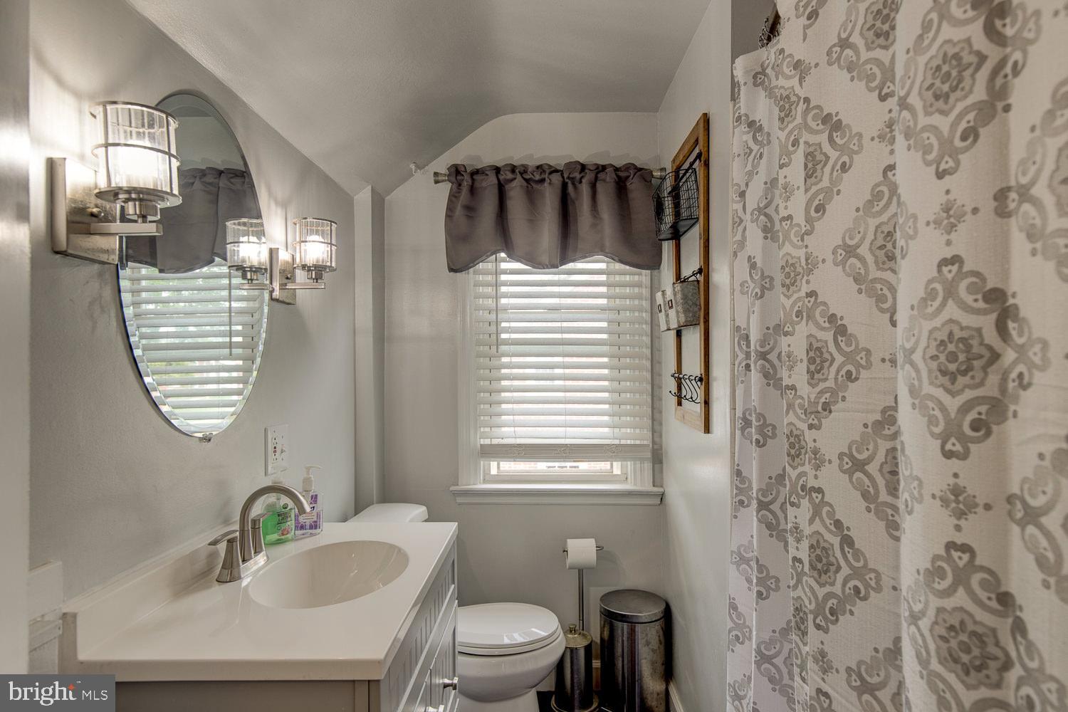 221 Avon Road Springfield, PA 19064 - Photo 19 of 35 Bathroom