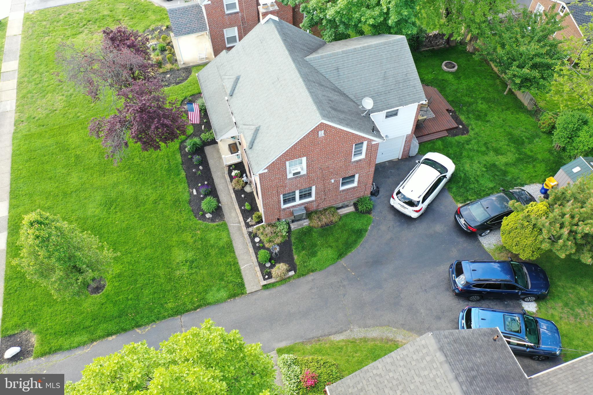 221 Avon Road Springfield, PA 19064 - Photo 33 of 35 Side view