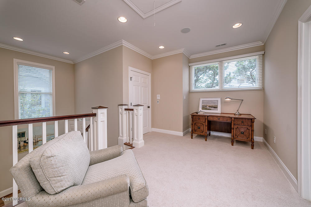 218 Sea Isle Point Atlantic Beach, NC 28512 - Photo 28 of 54 Second Level Sitting Area