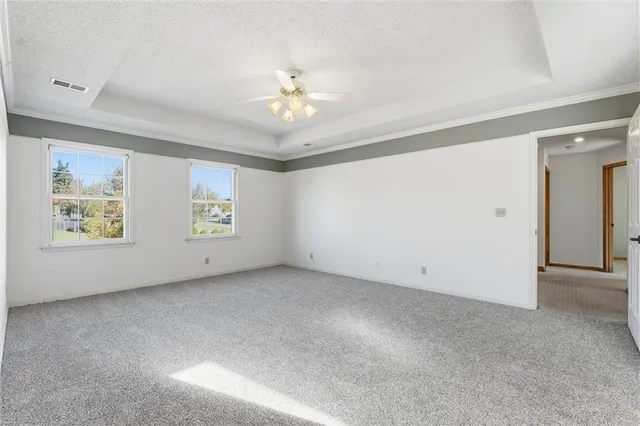 $475,000 | 5501 West 155th Street, Overland Park, KS 66223