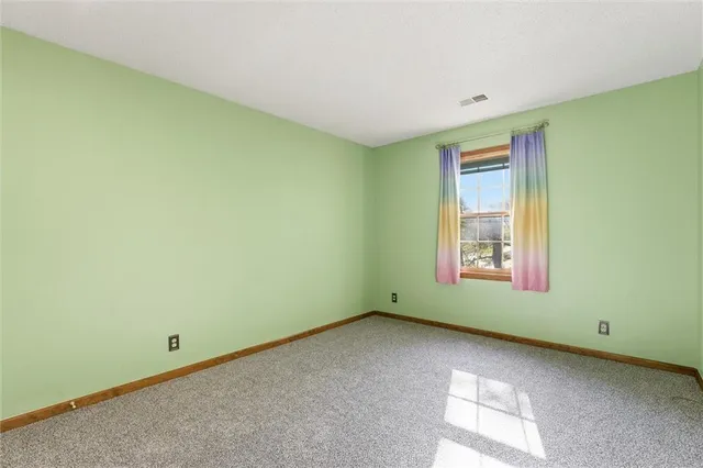 $475,000 | 5501 West 155th Street, Overland Park, KS 66223