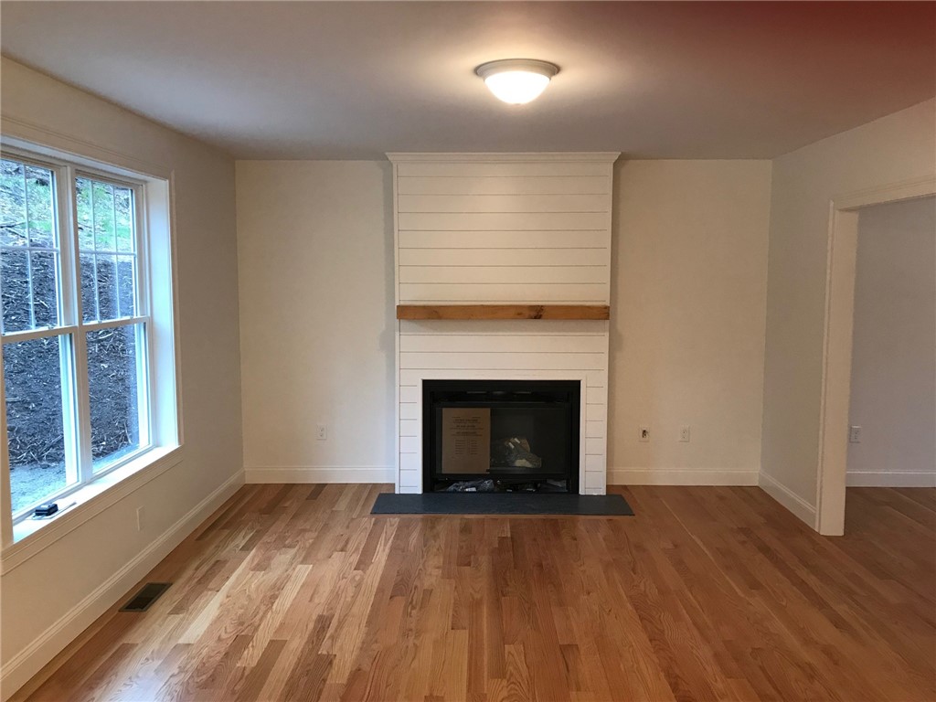 107 Chopmist Hill Road Glocester, RI 02814 - Photo 7 of 15 Gallery Image 7
