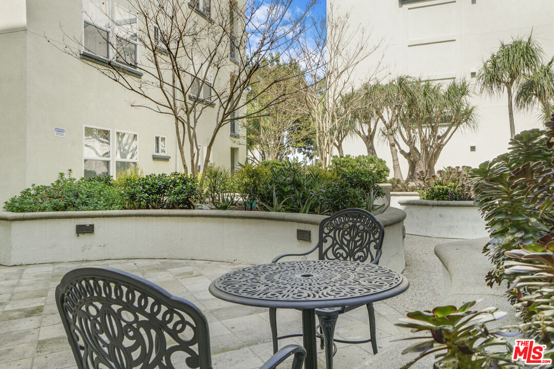 12963 West Runway Road, Unit 121 Playa Vista, CA 90094 - Photo 25 of 46 a view of outdoor space yard and patio