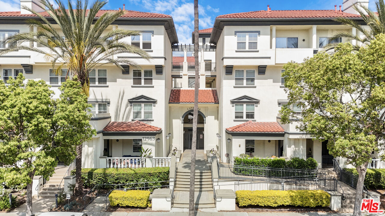 12963 West Runway Road, Unit 121 Playa Vista, CA 90094 - Photo 28 of 46 front view of a building with a garden