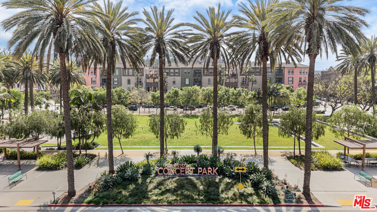 12963 West Runway Road, Unit 121 Playa Vista, CA 90094 - Photo 32 of 46 a view of a palm trees