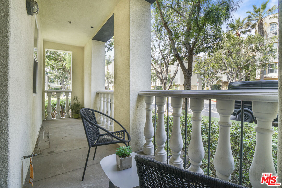 12963 West Runway Road, Unit 121 Playa Vista, CA 90094 - Photo 7 of 46