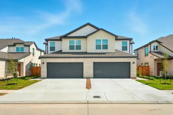$2,385 | 1814 Peach Creek Drive, Unit B, Dayton, TX 77535