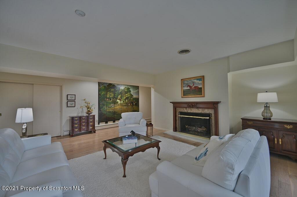 206 Stevenson Road Clarks Summit, PA 18411 - Photo 6 of 109 Gallery Image 6