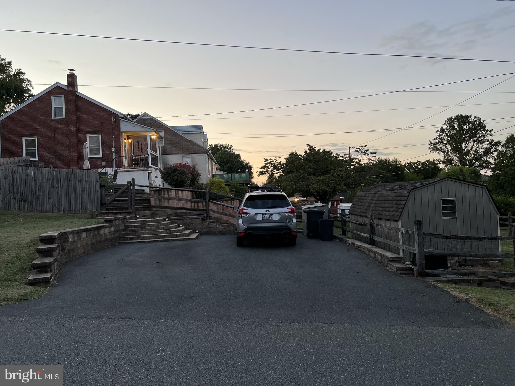 507 Summit Avenue Reading, PA 19607 - Photo 15 of 50 Paved parking area