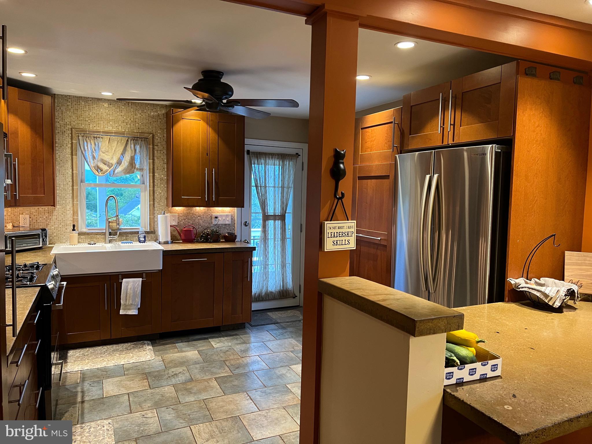 507 Summit Avenue Reading, PA 19607 - Photo 26 of 50 Beautifully remodeled Kitchen