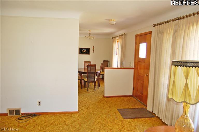 4832 South Sedgewick Road Cleveland, OH 44124 - Photo 2 of 17