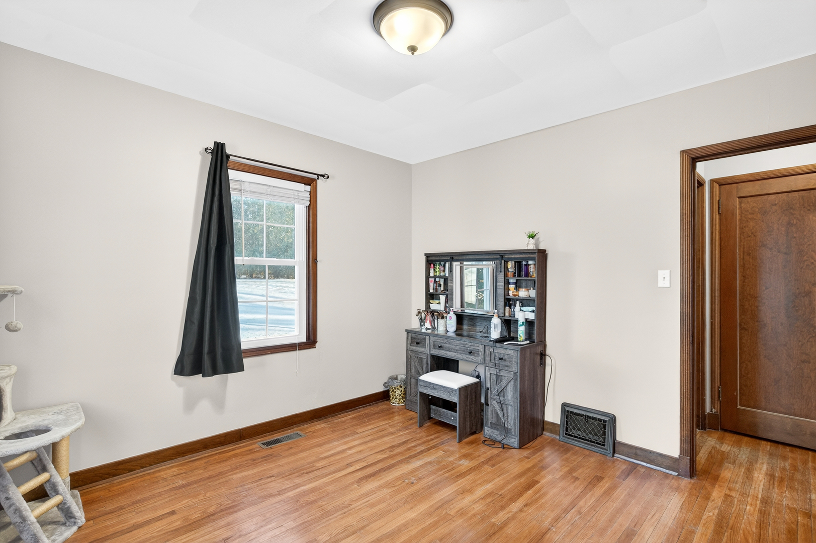 1336 Florence Avenue Clinton, IA 52732 - Photo 14 of 17 a view of livingroom with furniture and wooden floor