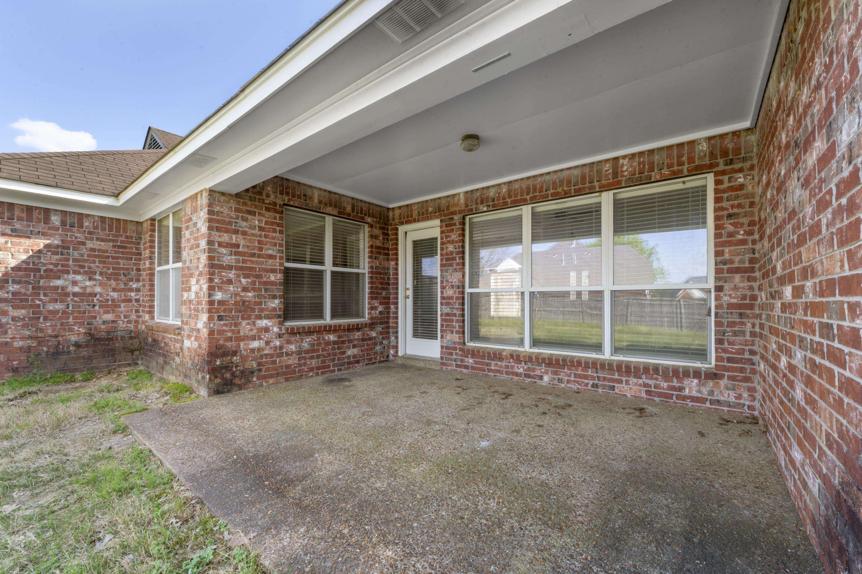 1104 Macon Hall Road Cordova, TN 38018 - Photo 28 of 34 View of patio