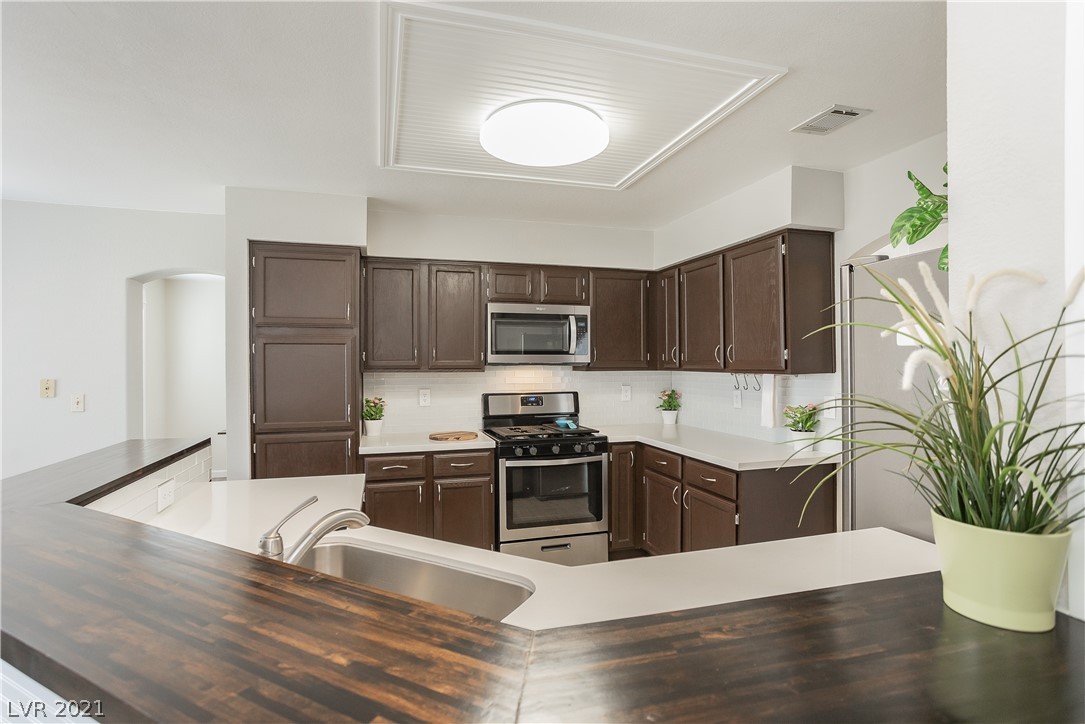 2154 Running River Road Henderson, NV 89074 - Photo 13 of 49