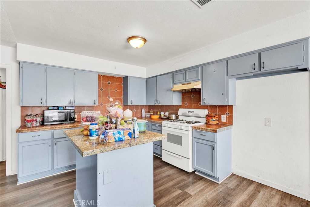 2077 Patterson Street Riverside, CA 92507 - Photo 16 of 41
