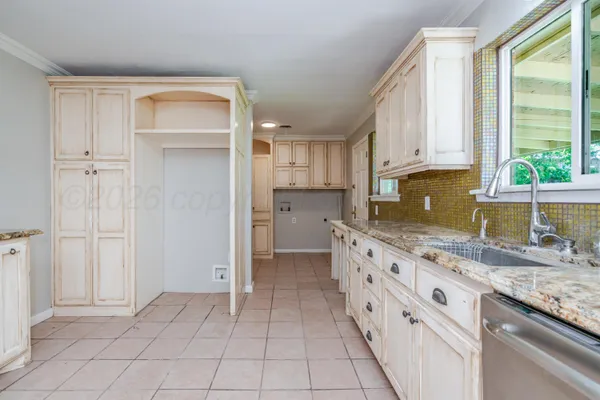$305,000 | 216 Antoine Lane, Amarillo, TX 79119