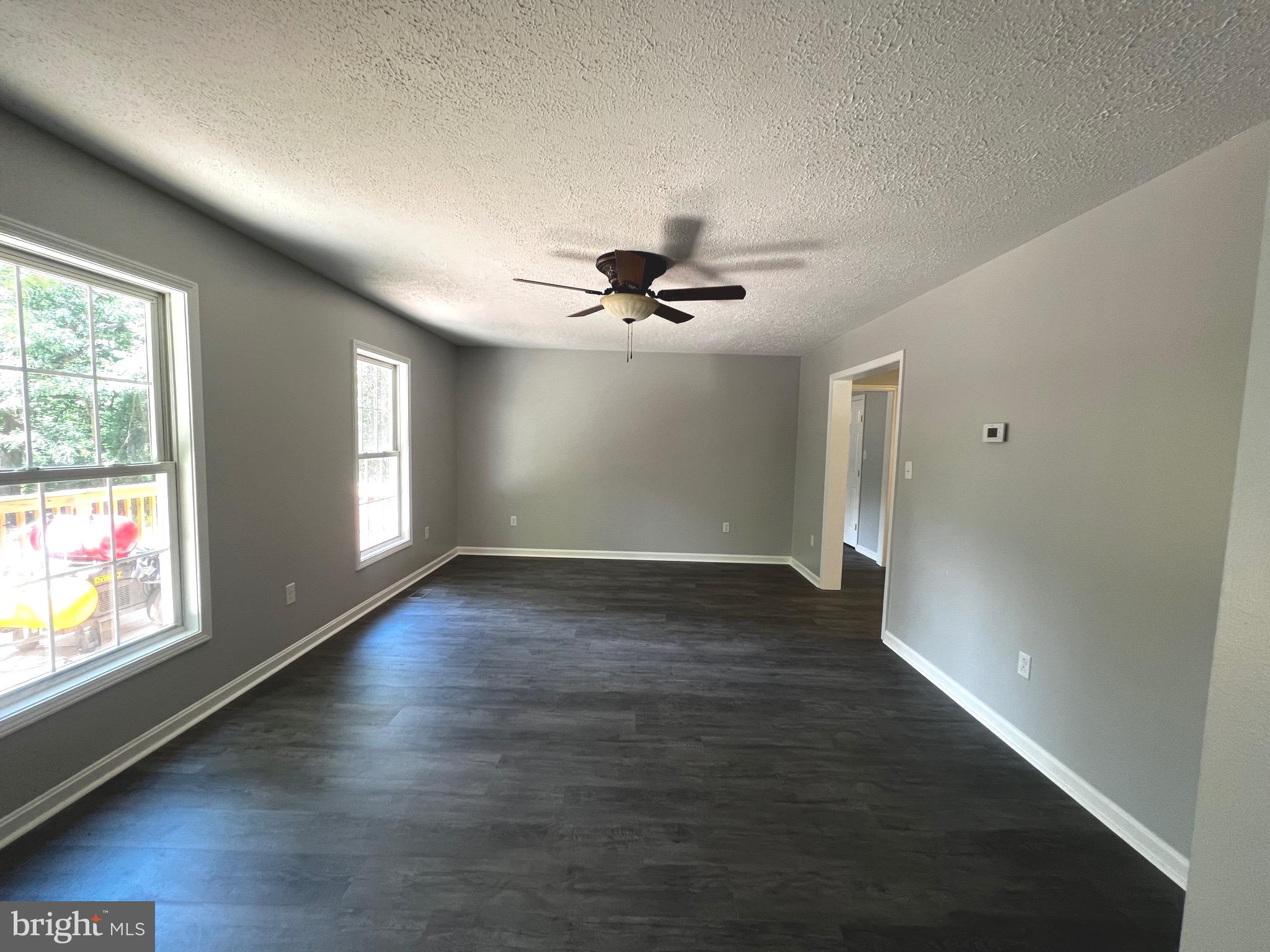 1264 Poor House Road Front Royal, VA 22630 - Photo 10 of 26 Living room