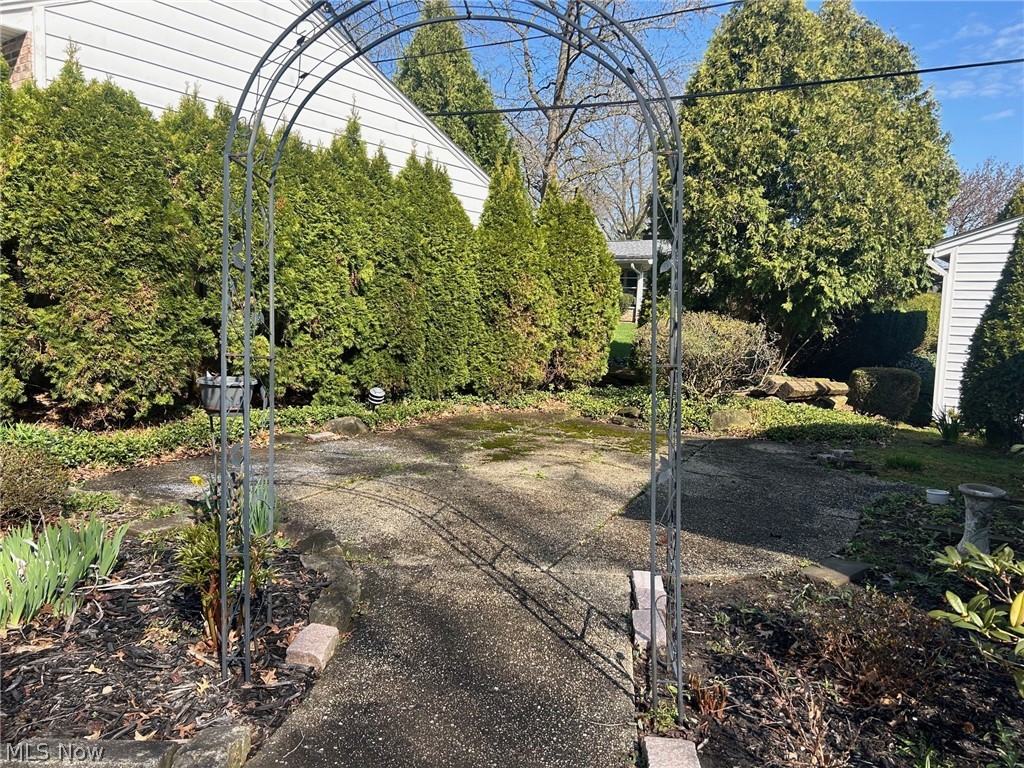 2537 Falmouth Road Akron, OH 44333 - Photo 33 of 35 View of yard