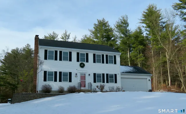 $495,000 | 14 Bridle Path, Broad Brook, CT 06016