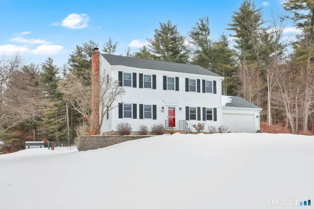 $495,000 | 14 Bridle Path, East Windsor, CT 06016