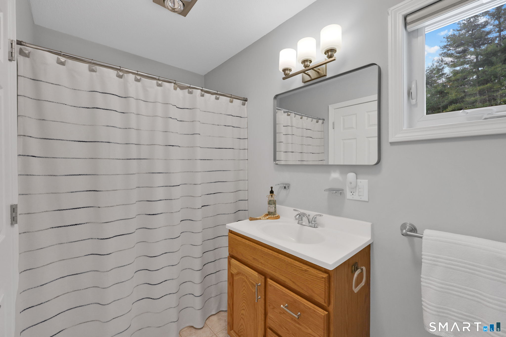 14 Bridle Path East Windsor, CT 06016 - Photo 27 of 37