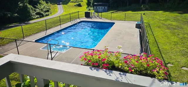 $495,000 | 14 Bridle Path, East Windsor, CT 06016