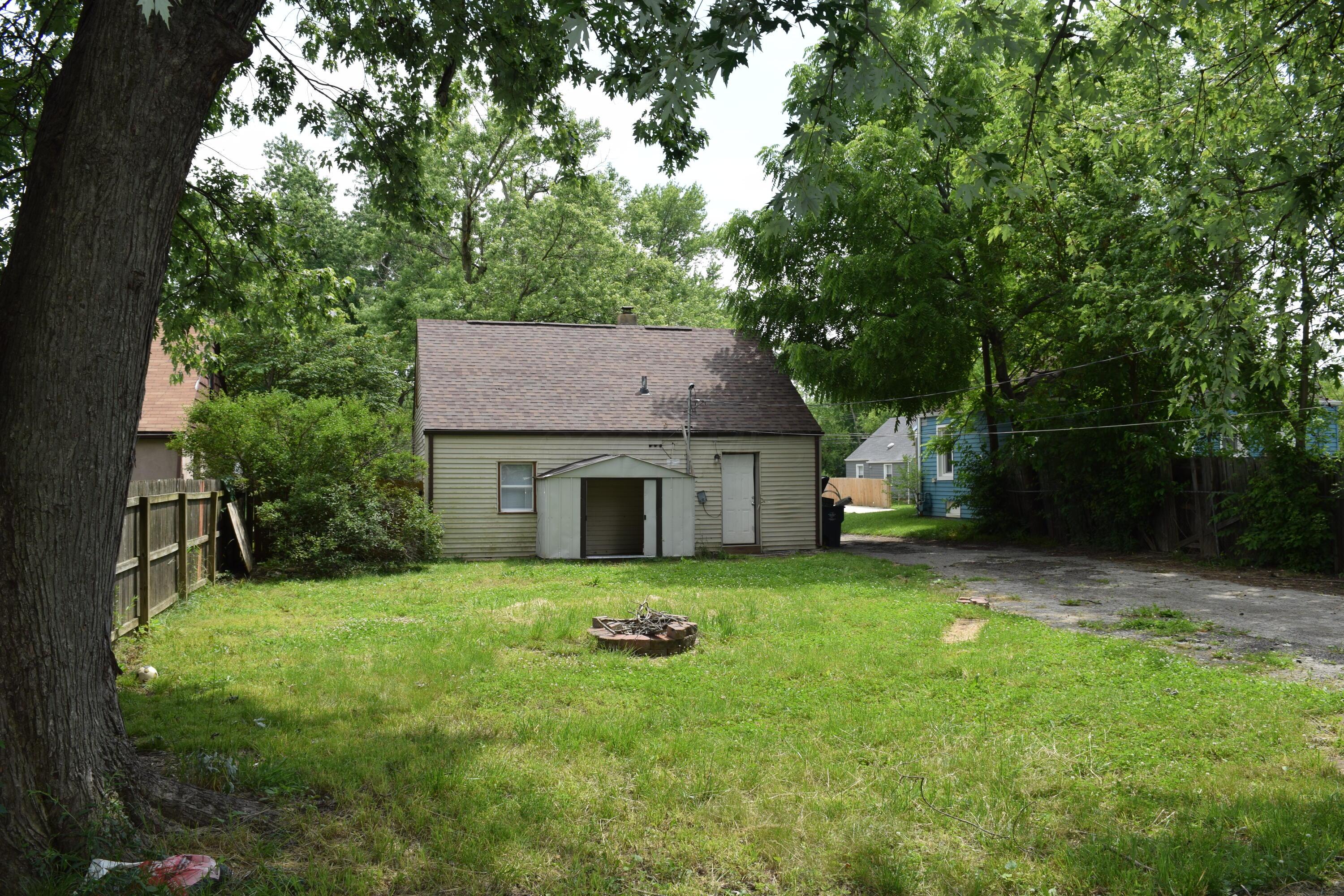2034 Ferris Road Columbus, OH 43224 - Photo 3 of 14
