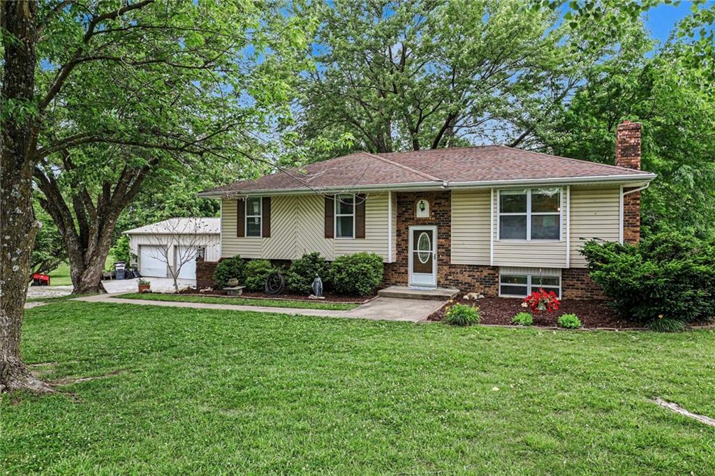 14308 Raymond Road Kearney, MO 64060 - Photo 2 of 29