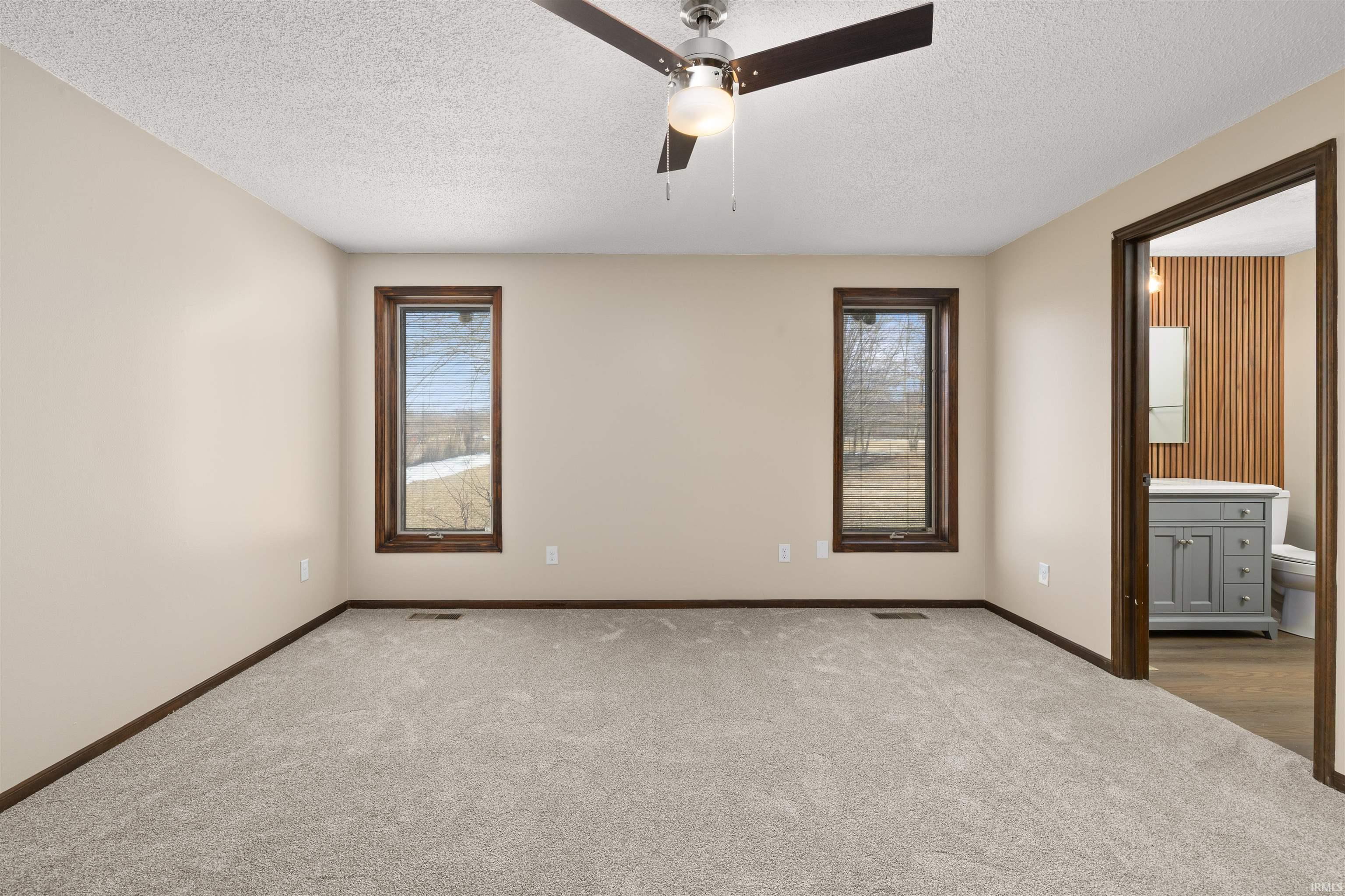 4920 West Cook Road Fort Wayne, IN 46818 - Photo 11 of 29 Gallery Image 11